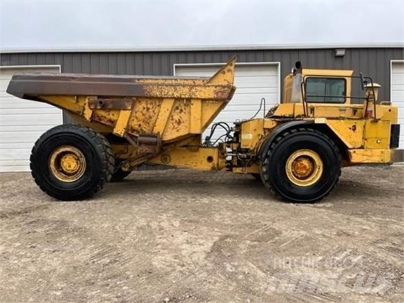 CAT D25C 연결식 홀러