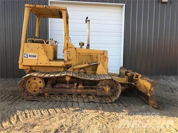 CAT D3B 크롤러 도저