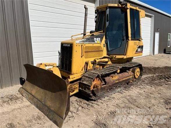 CAT D3G 크롤러 도저
