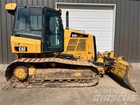 CAT D3K2 LGP 크롤러 도저