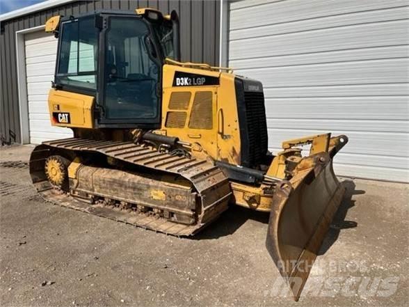 CAT D3K2 LGP 크롤러 도저