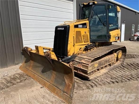 CAT D3K2 LGP 크롤러 도저
