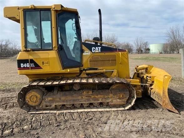 CAT D4G XL 크롤러 도저