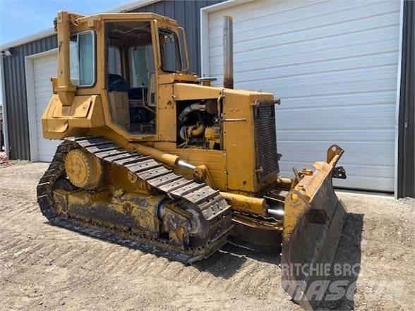 CAT D4H 크롤러 도저