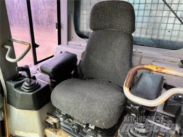 CAT D5G LGP 크롤러 도저
