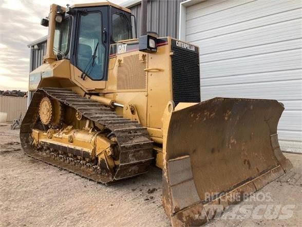 CAT D5M 크롤러 도저