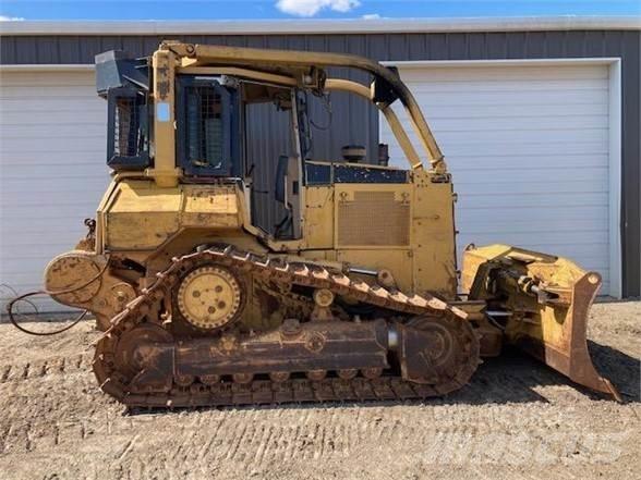 CAT D5M XL 크롤러 도저