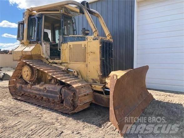 CAT D5M XL 크롤러 도저