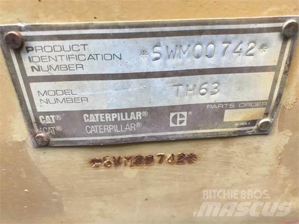 CAT TH63 텔러 핸들러