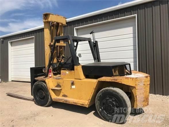 CAT V225B 디젤 지게차