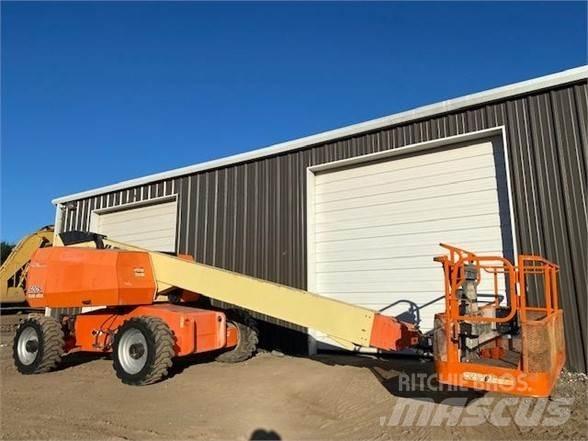JLG 600S 견인식 전동이동 리프트