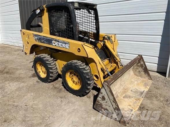 John Deere 317  스키드로더