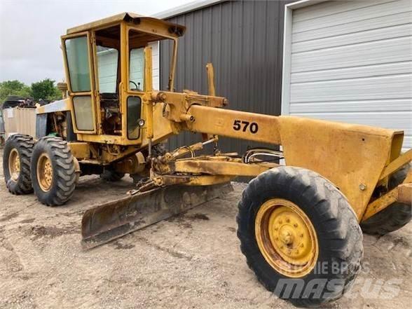 John Deere 570 그레이더