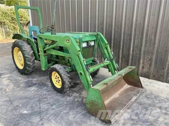 John Deere 850 트랙터