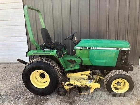 John Deere 855 트랙터