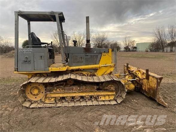 Komatsu D32P-1 크롤러 도저