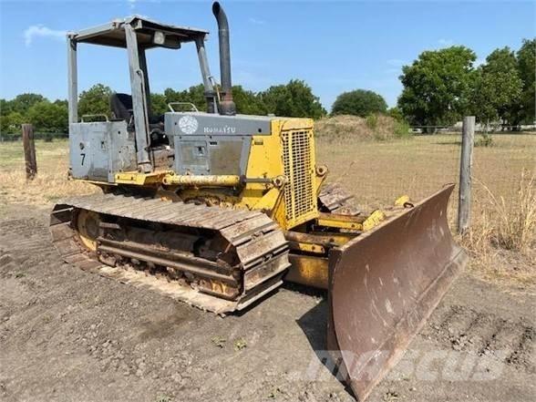 Komatsu D32P-1 크롤러 도저