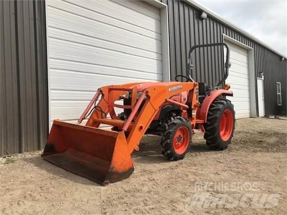 Kubota L3200 트랙터