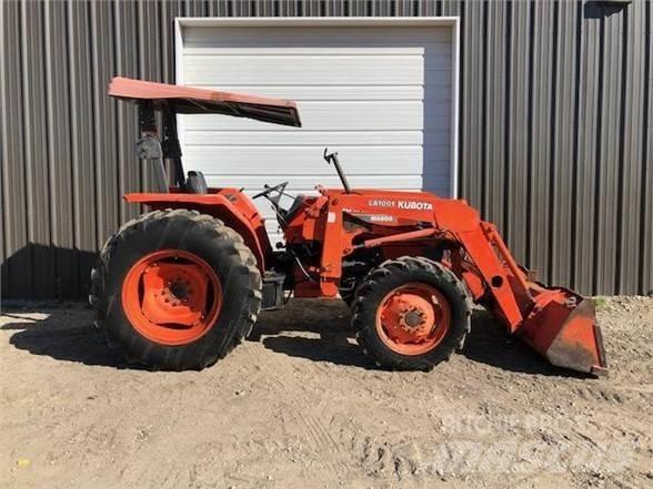 Kubota M6800 트랙터