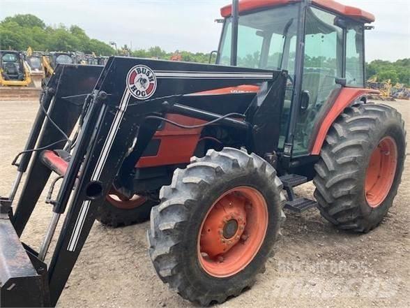 Kubota M9000 트랙터