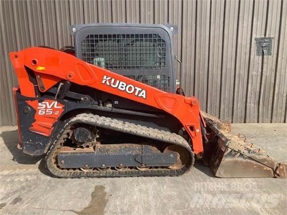 Kubota SVL65-2  스키드로더