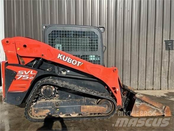 Kubota SVL75-2  스키드로더