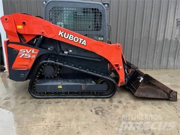 Kubota SVL75-2  스키드로더
