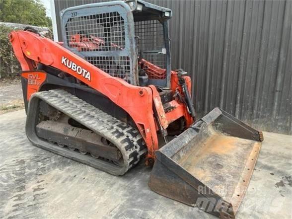 Kubota SVL90  스키드로더