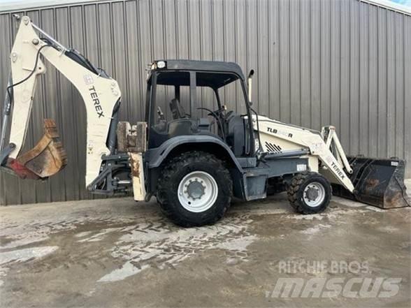 Terex TLB840R 백호로더