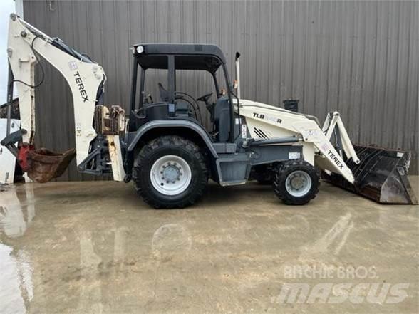 Terex TLB840R 백호로더
