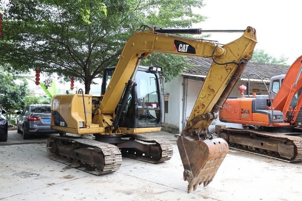 CAT 307 D 대형 굴삭기 29톤 이상