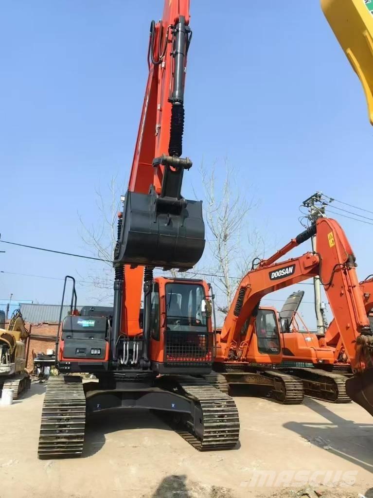 Doosan DX 225 LC 대형 굴삭기 29톤 이상