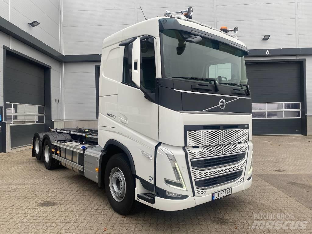 Volvo FH 540 훅 리프트 트럭