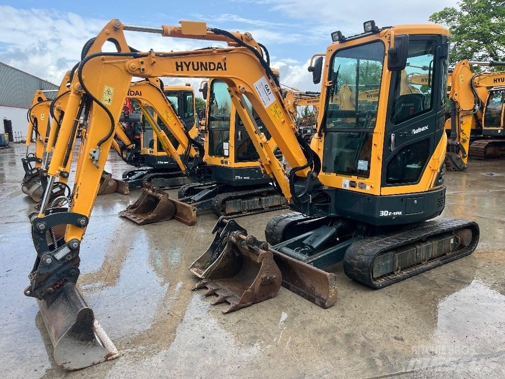 Hyundai R30 Z-9AK 소형 굴삭기 7톤 미만