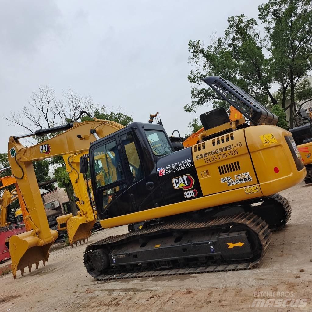 CAT 320 D 대형 굴삭기 29톤 이상