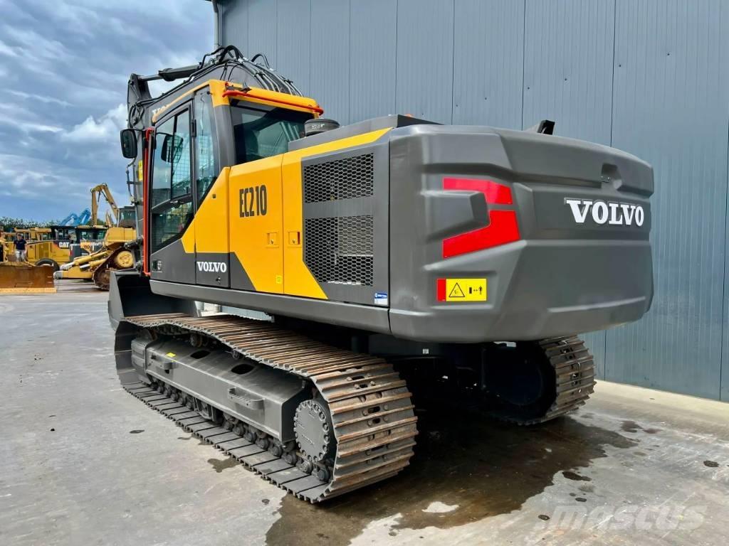 Volvo EC210 대형 굴삭기 29톤 이상