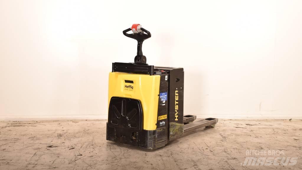 Hyster P 2.0 S 로우 리프터(승강대 포함)