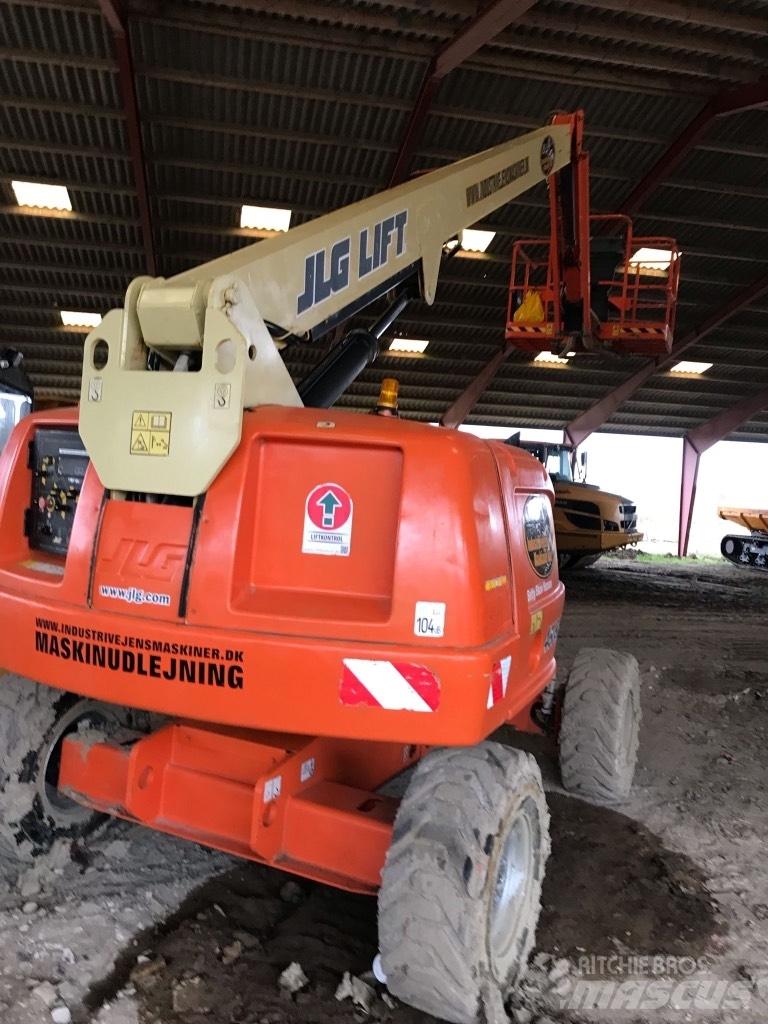JLG 460 SJ 견인식 전동이동 리프트