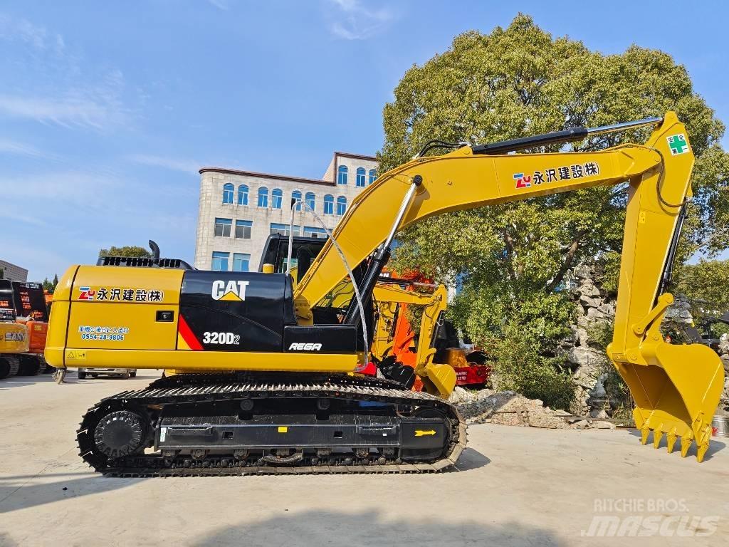 CAT 320 D 대형 굴삭기 29톤 이상