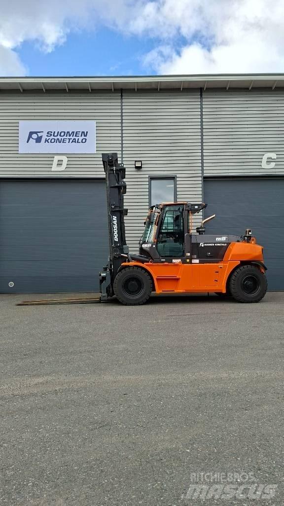 Doosan D160S-9 디젤 지게차