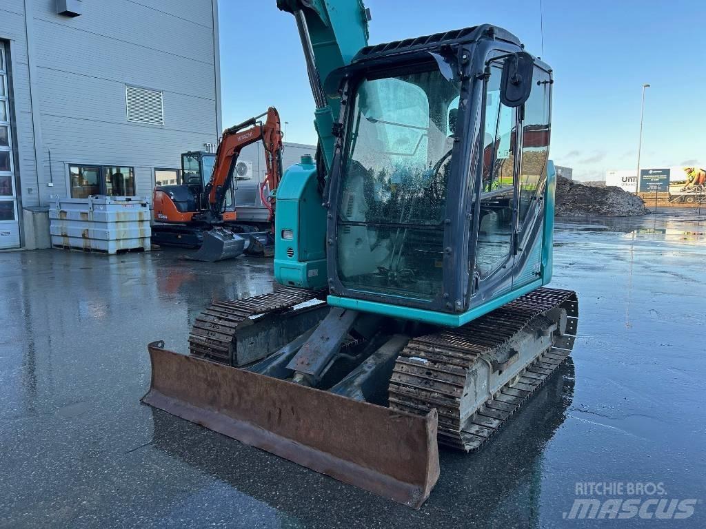 Kobelco SK 75 SR 중형굴삭기 7톤-28톤