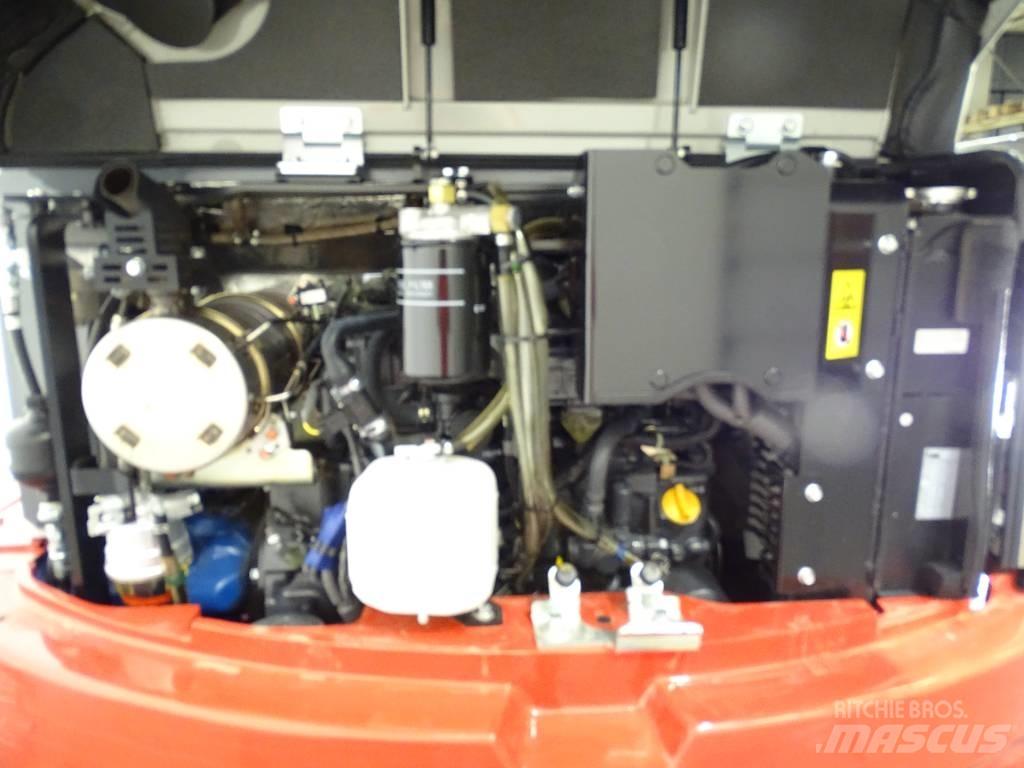 Takeuchi TB 257 FR 소형 굴삭기 7톤 미만