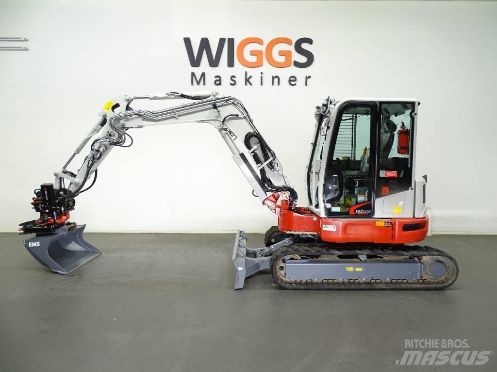 Takeuchi TB 257 FR 소형 굴삭기 7톤 미만