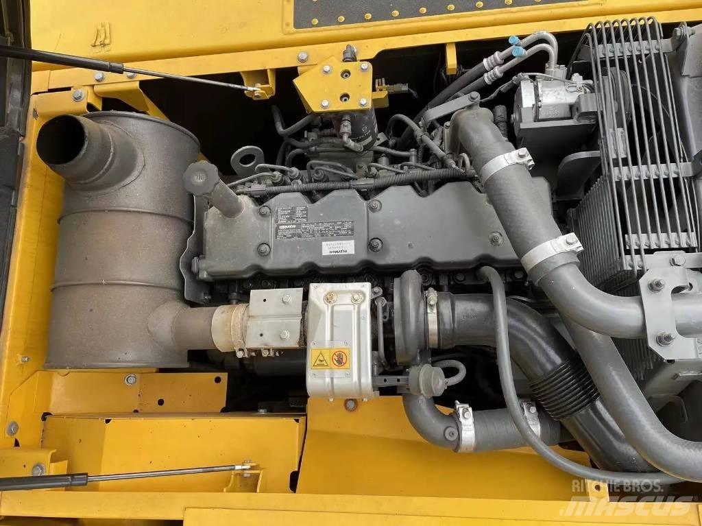 Komatsu PC240-8 대형 굴삭기 29톤 이상