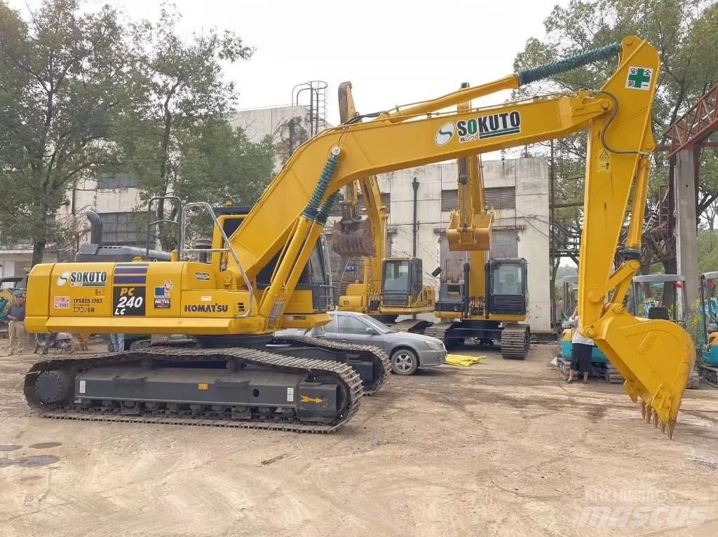 Komatsu PC240-8 대형 굴삭기 29톤 이상
