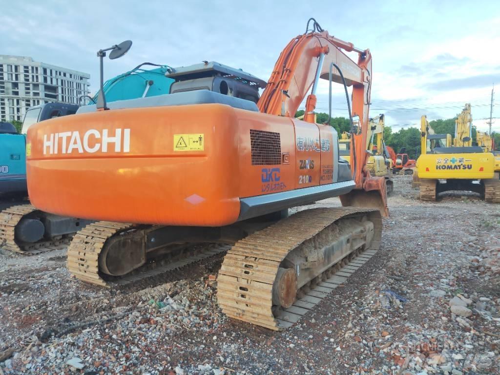 Hitachi ZX 210 대형 굴삭기 29톤 이상