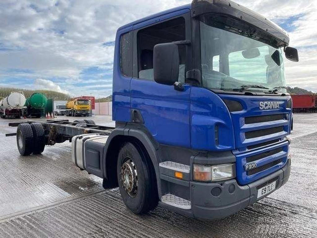 Scania P 230 새시 운전실 트럭