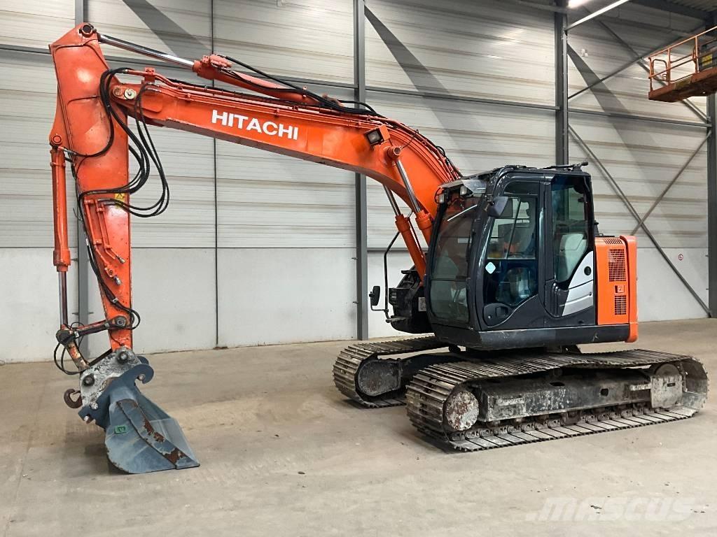 Hitachi ZX 135 US-6 대형 굴삭기 29톤 이상