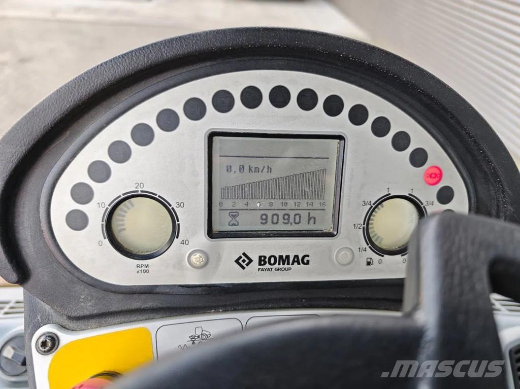 Bomag BW 177 D-5 공기 타이어 롤러