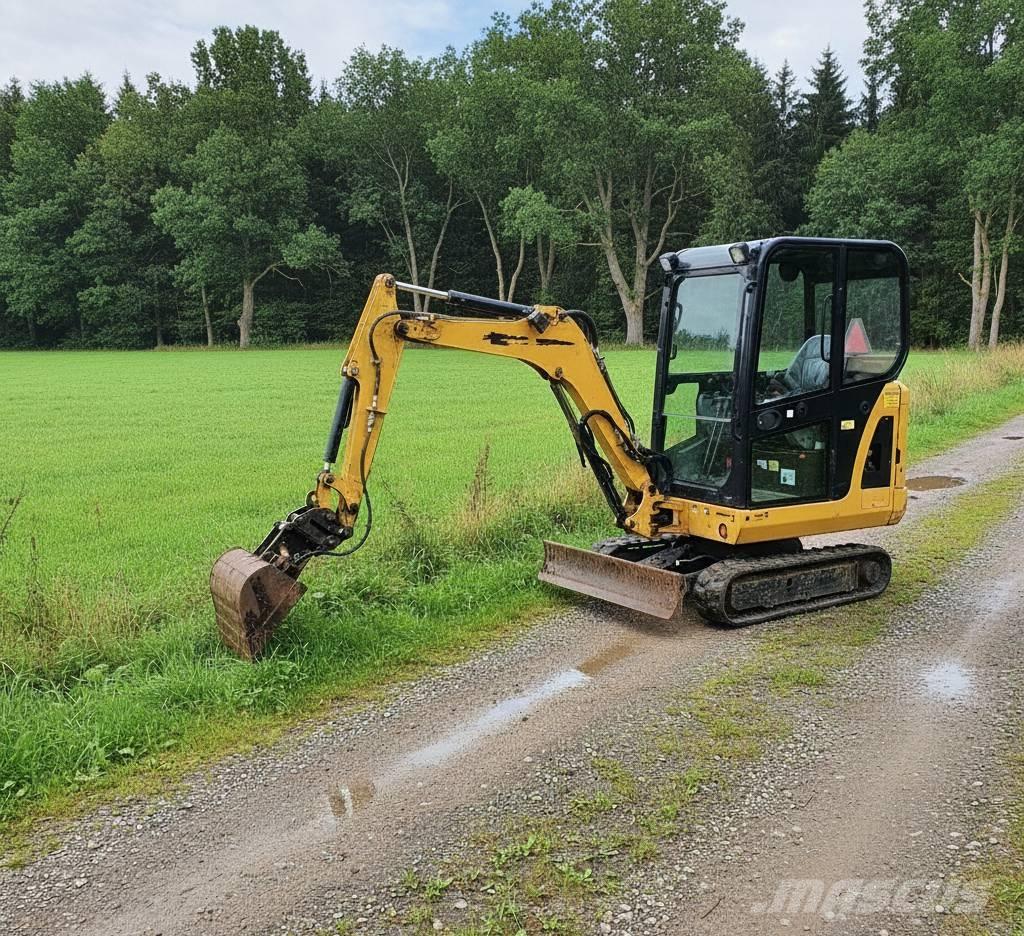 CAT 301.8 C 소형 굴삭기 7톤 미만